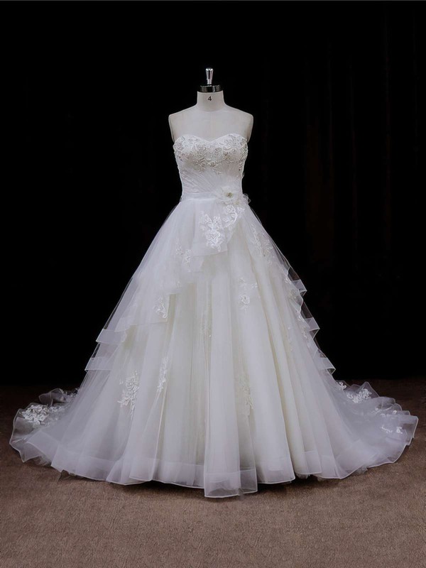 Tulle Appliques Lace Sweetheart Chapel Train Modest Ivory Wedding Dresses #DOB00021633