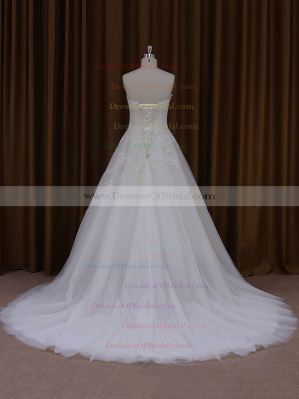 Sweetheart Tulle Appliques Lace Ivory Court Train Discount Wedding Dresses #DOB00021829