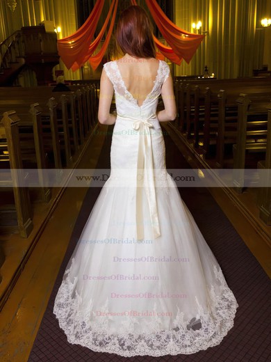 Modest Trumpet/Mermaid V-neck Tulle Appliques Lace Floor-length Backless Wedding Dresses #DOB00022695
