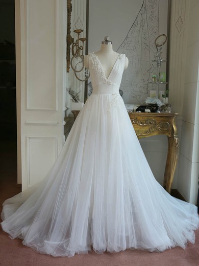 Tulle Ball Gown V-neck Sweep Train with Appliques Lace Wedding Dresses #DOB00023062