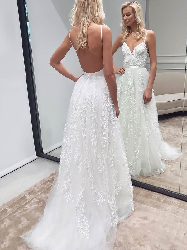Tulle A-line V-neck Sweep Train Appliques Lace Wedding Dresses #DOB00023523