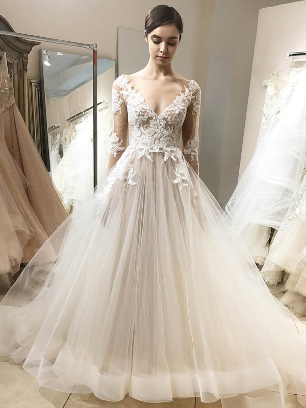 Tulle Ball Gown Scoop Neck Sweep Train Appliques Lace Wedding Dresses #DOB00023946