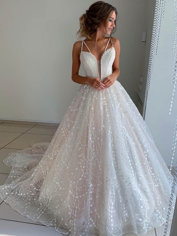 Tulle Ball Gown V-neck Court Train Appliques Lace Wedding Dresses #DOB00023958